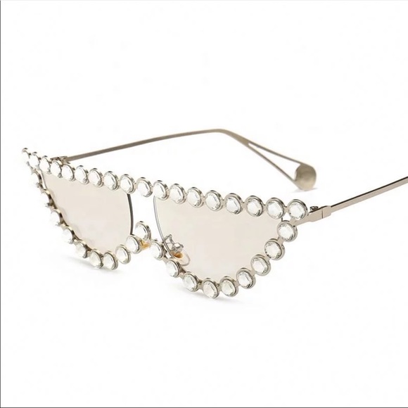 Unisex Diamond Framed Sunglasses 🕶 💎 - Picture 2 of 5